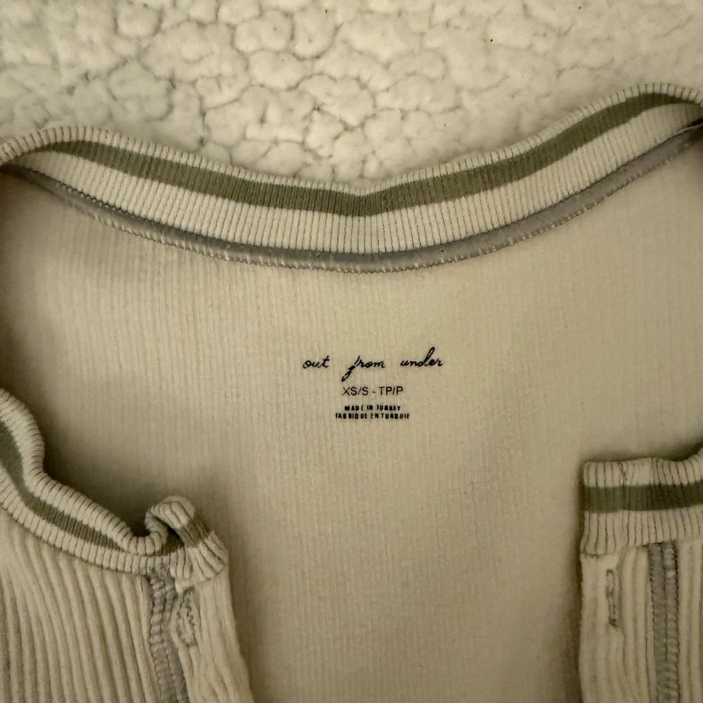 UO Cream Ribbed Top - Picture 2 of 3